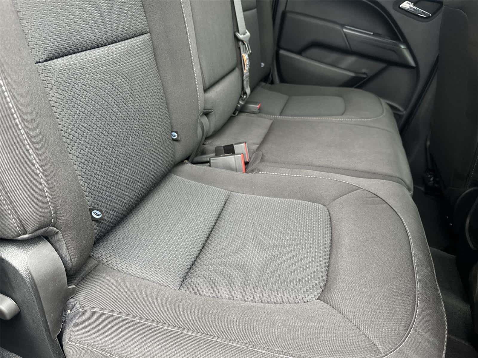 Thumbnail: 2022 Chevrolet Colorado - 14