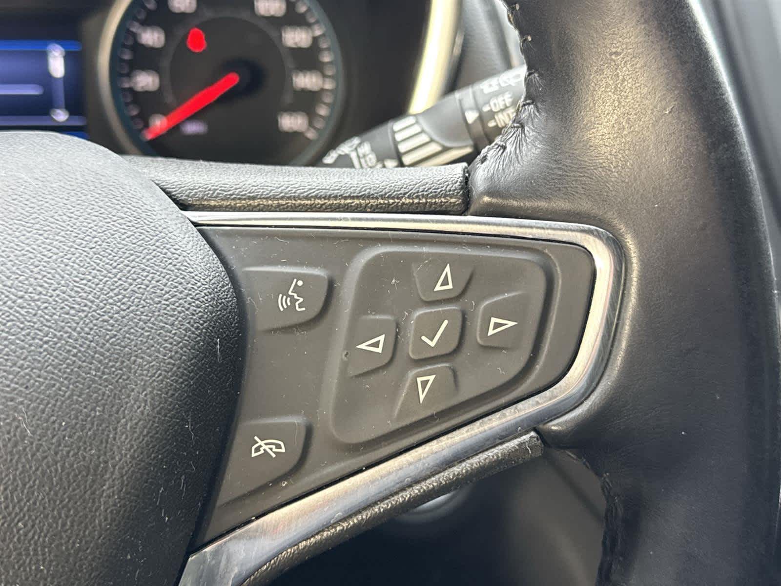 Thumbnail: 2020 Chevrolet Equinox - 28