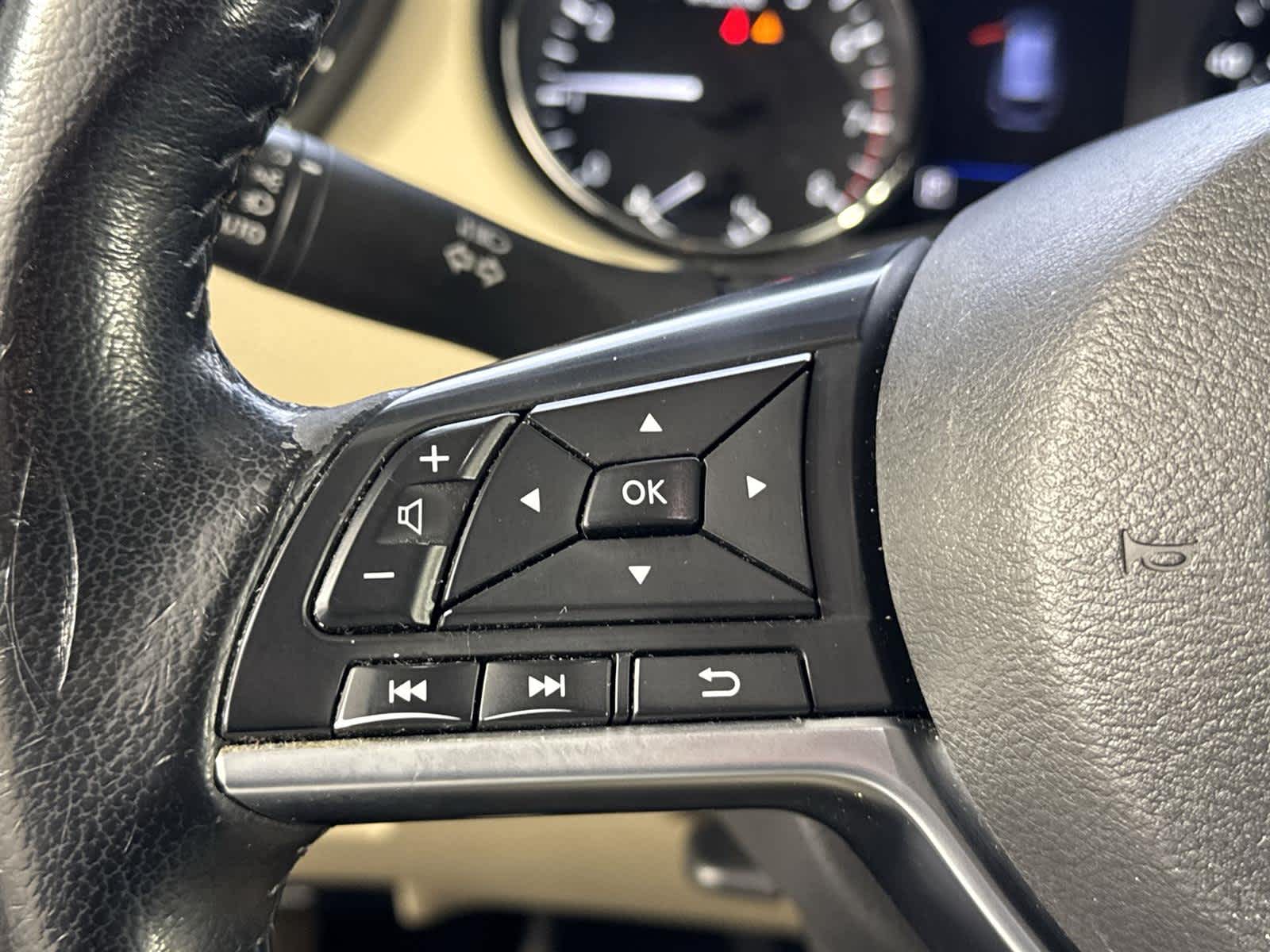 Thumbnail: 2020 Nissan Rogue - 24