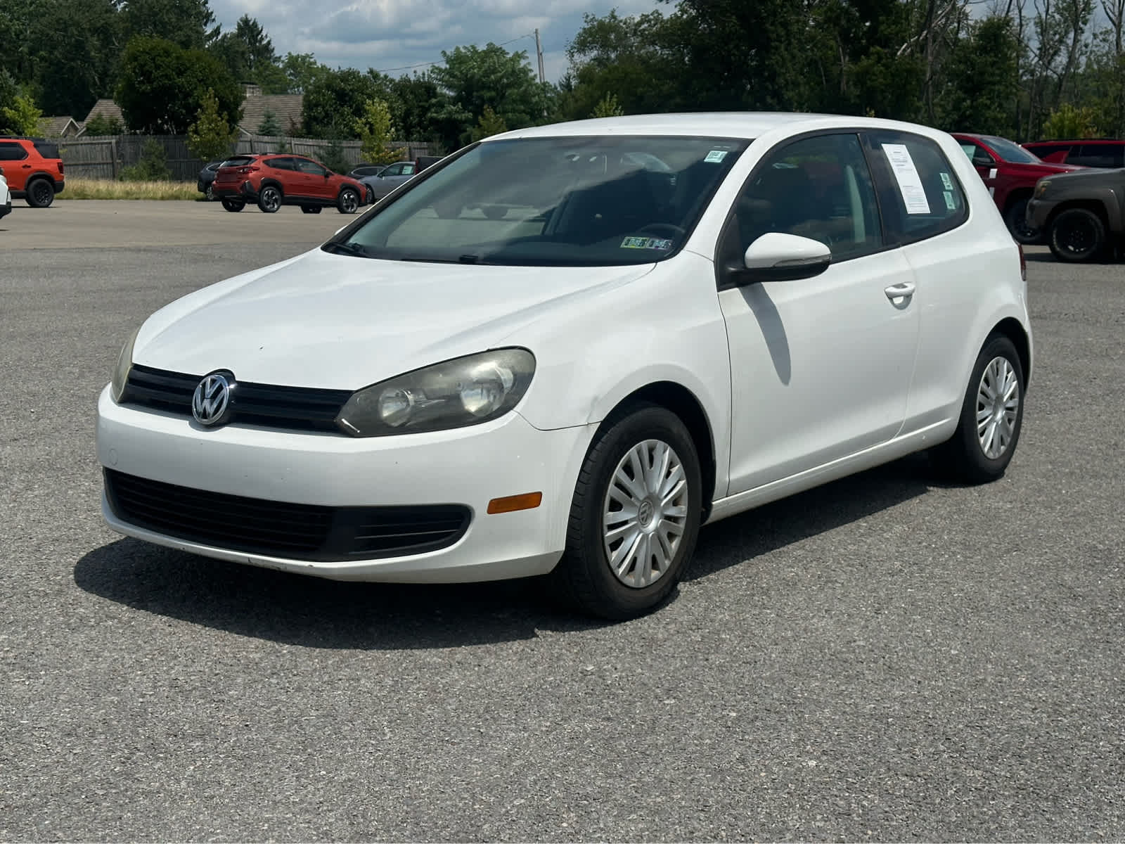 Thumbnail: 2010 Volkswagen Golf - 1