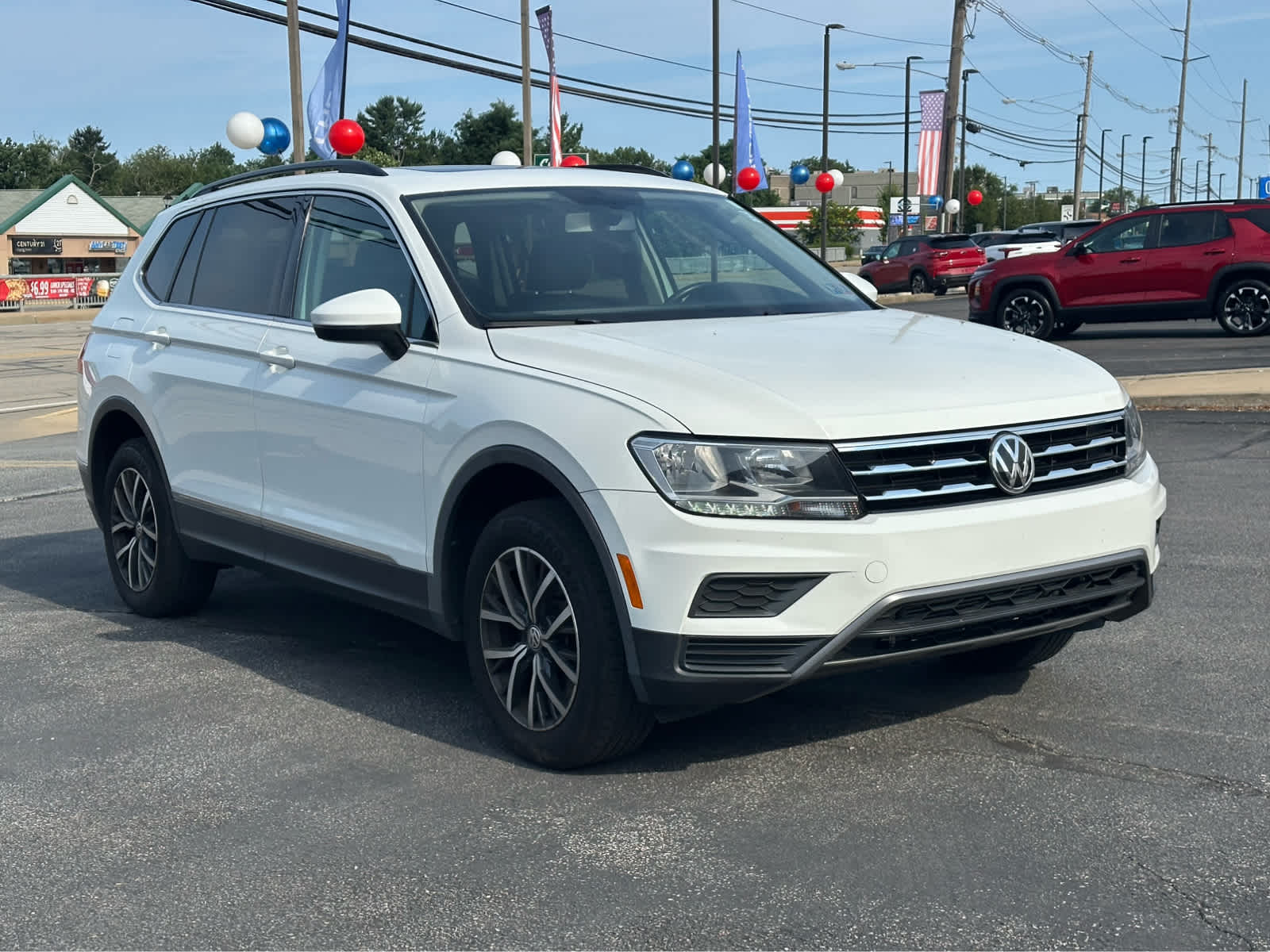 Thumbnail: 2020 Volkswagen Tiguan - 3