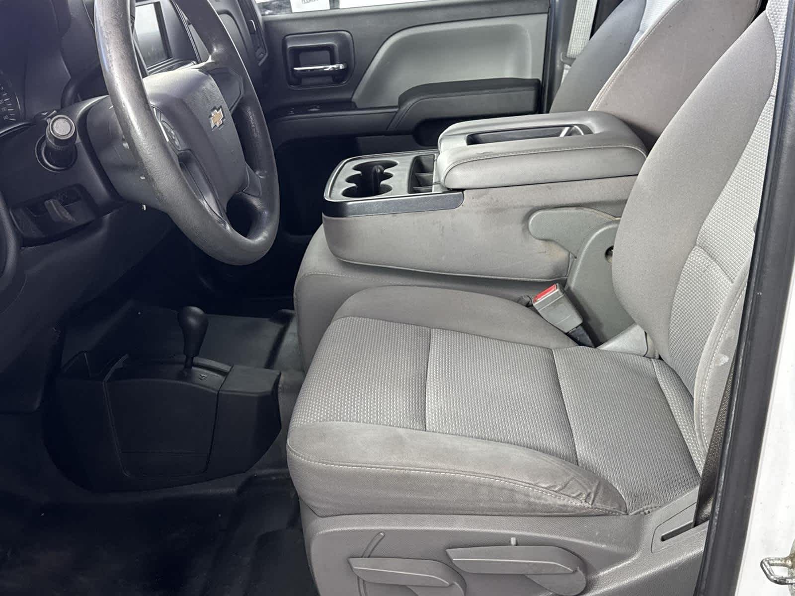 Thumbnail: 2016 Chevrolet Silverado 3500 - 13