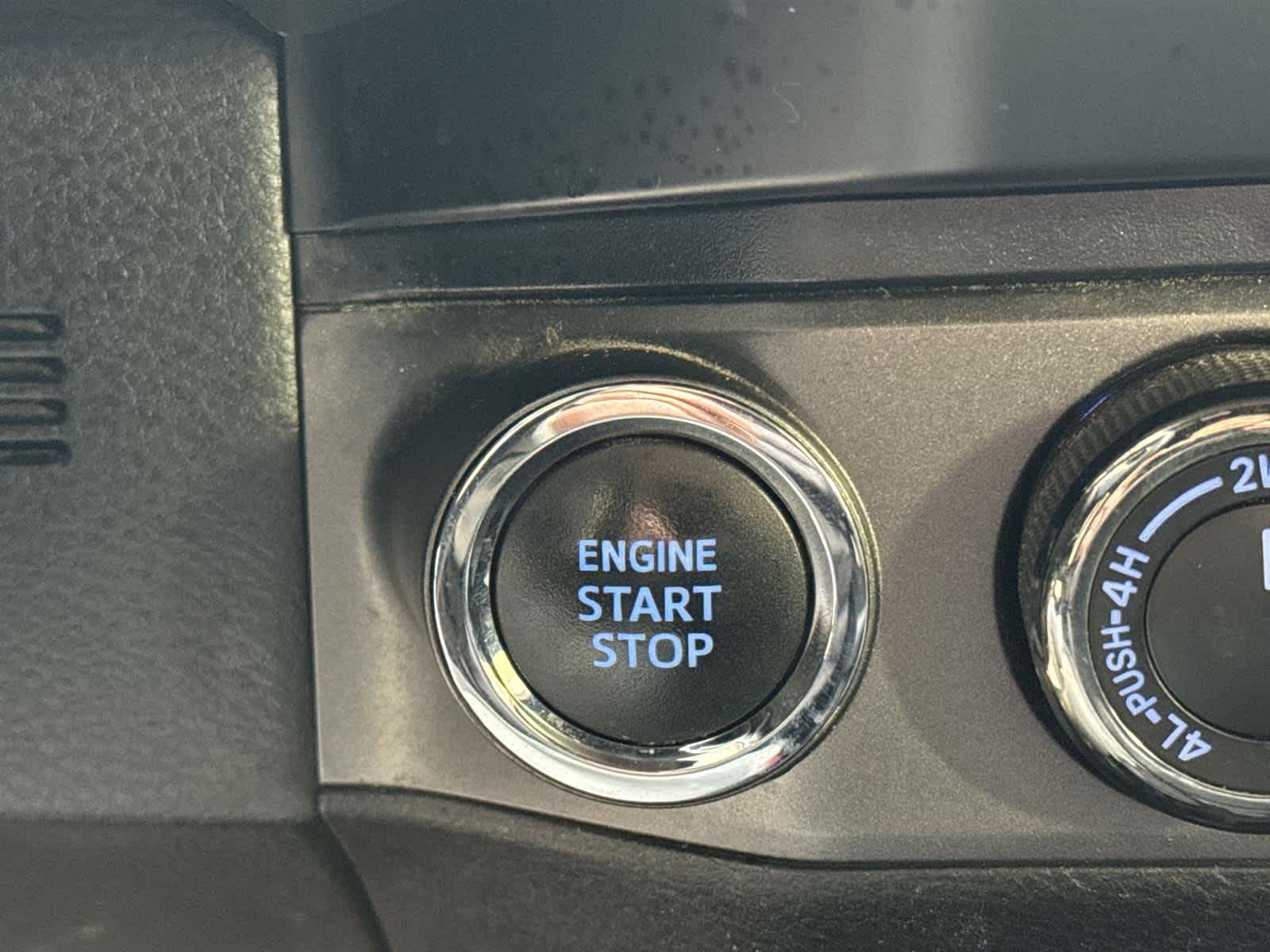 Thumbnail: 2020 Toyota Tacoma - 29