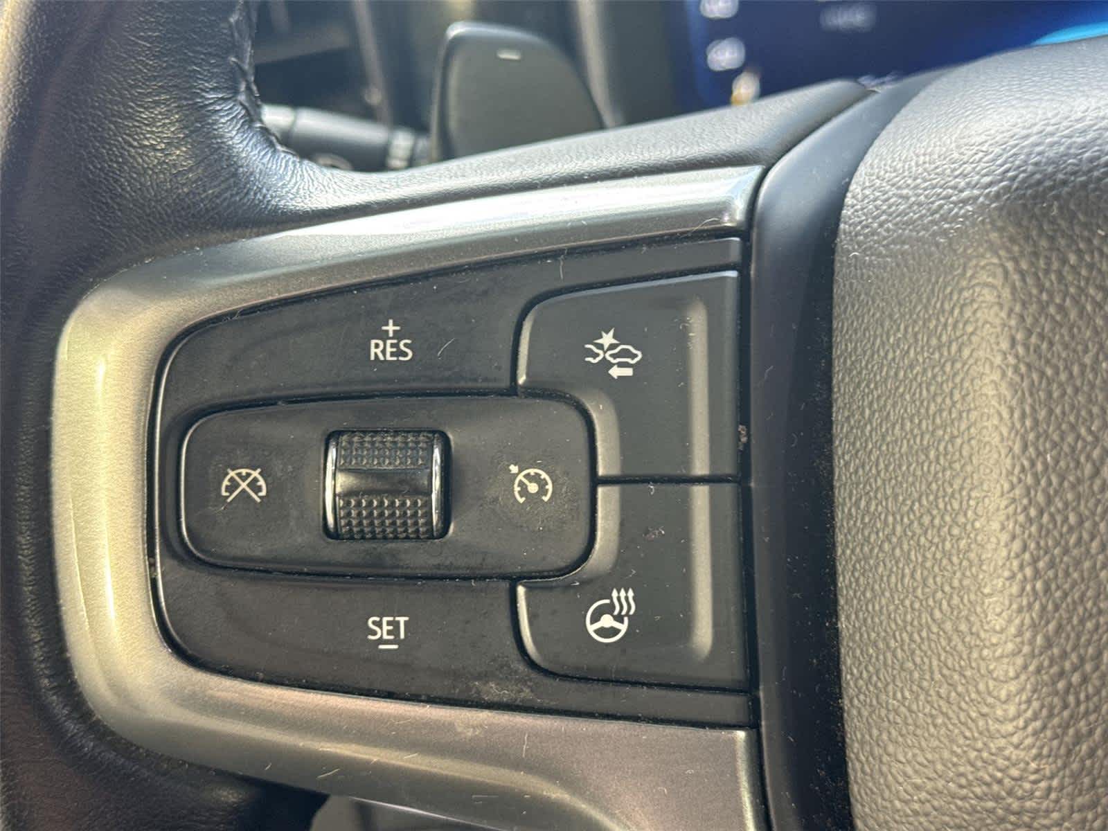 Thumbnail: 2023 Chevrolet Silverado 1500 - 24