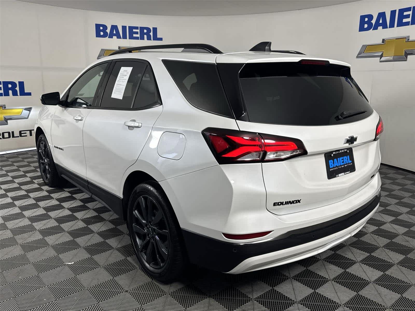 Thumbnail: 2023 Chevrolet Equinox - 3