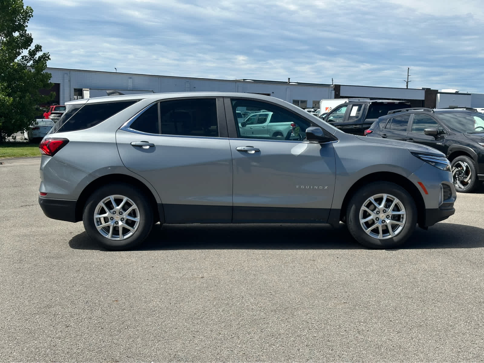 Thumbnail: 2023 Chevrolet Equinox - 8
