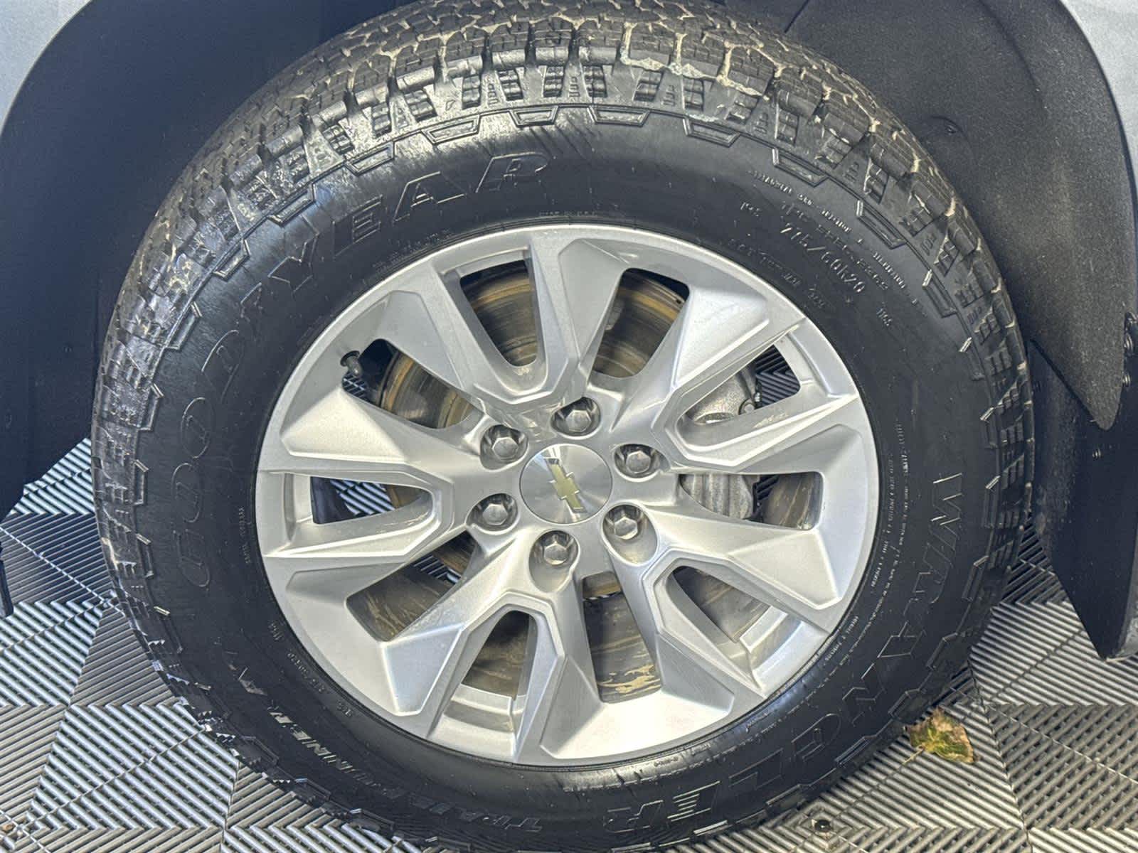 Thumbnail: 2020 Chevrolet Silverado 1500 - 10