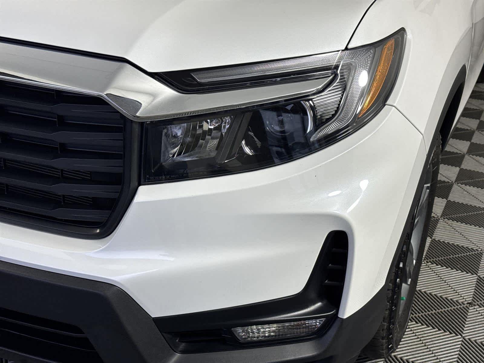 Thumbnail: 2023 Honda Ridgeline - 9