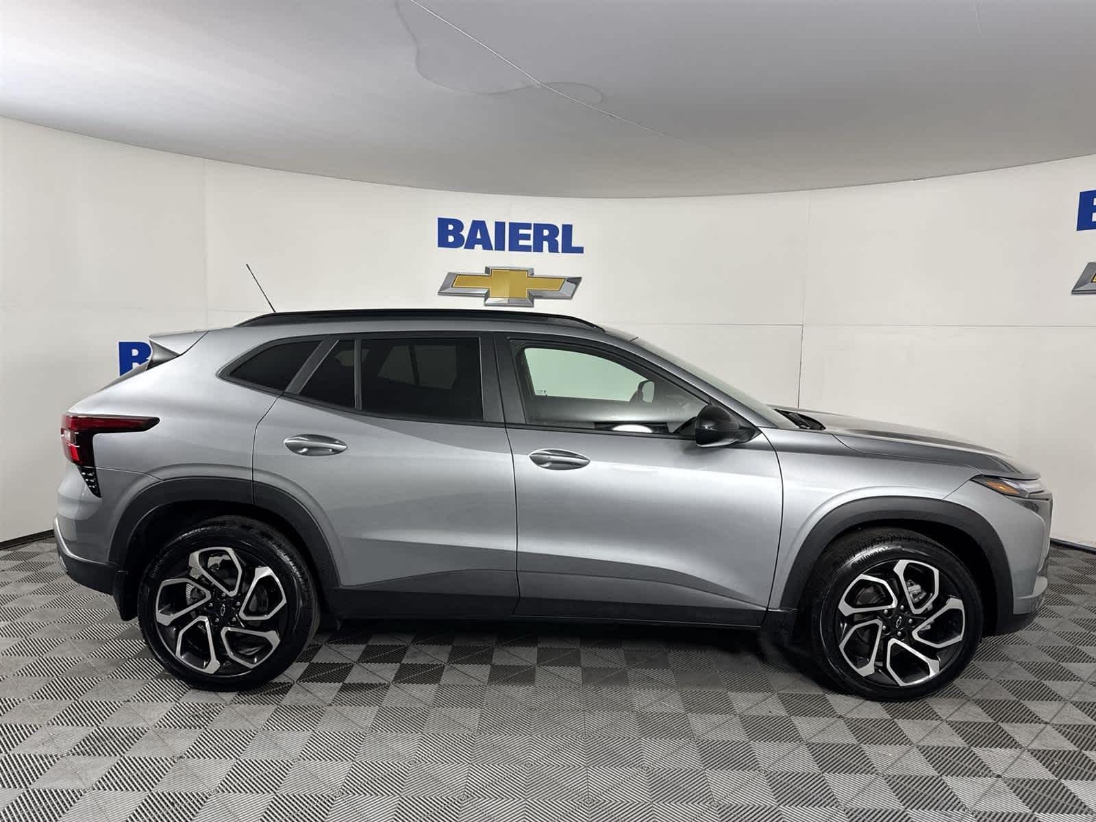 Thumbnail: 2025 Chevrolet Trax - 6