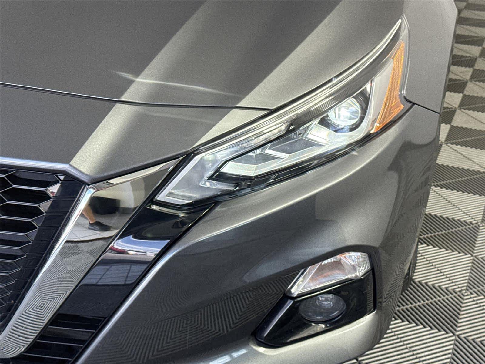Thumbnail: 2019 Nissan Altima - 9