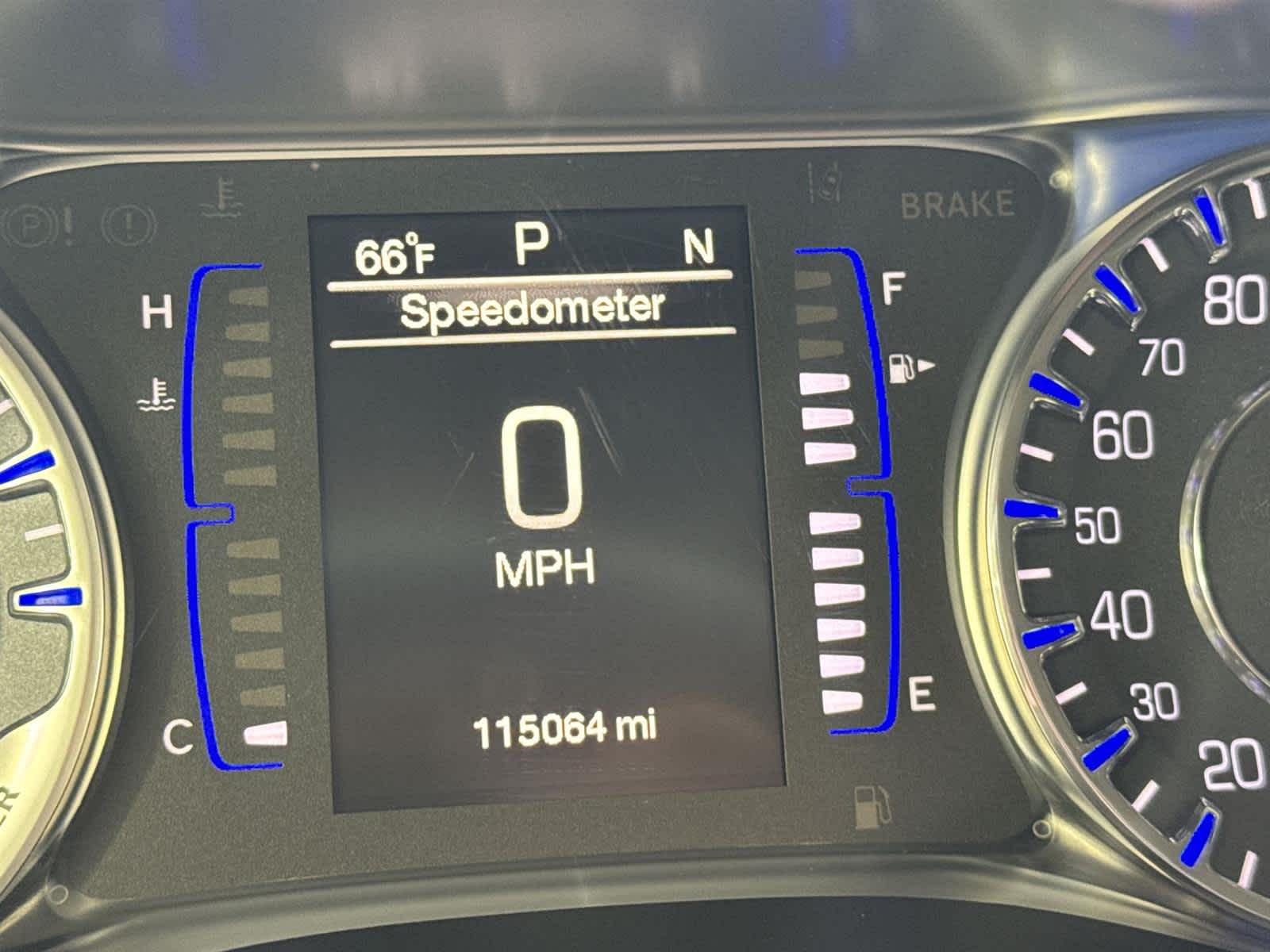 Thumbnail: 2015 Chrysler 200 - 29