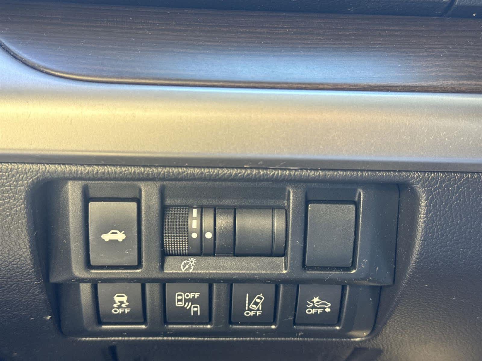 Thumbnail: 2018 Subaru Legacy - 25