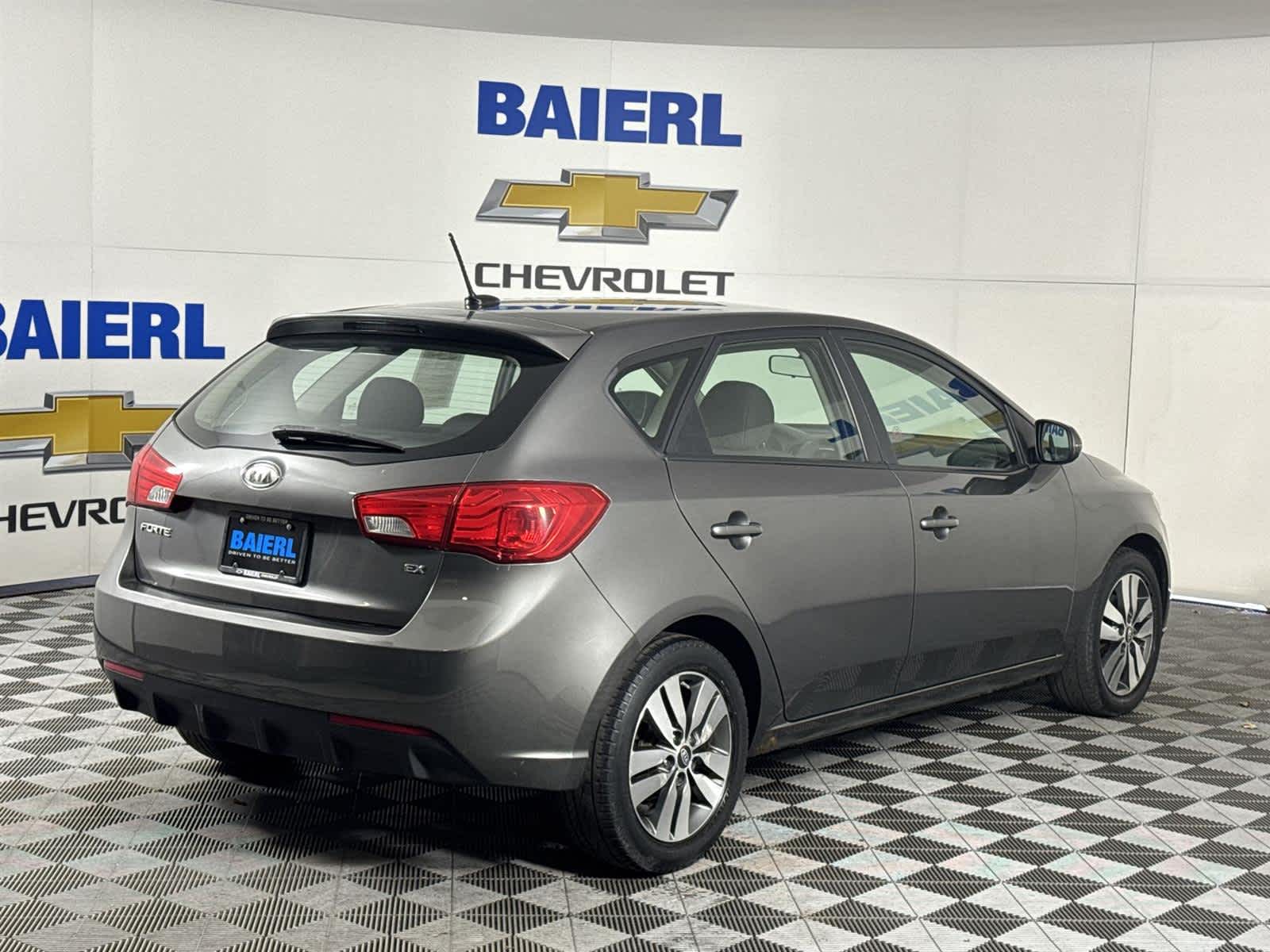 Thumbnail: 2013 Kia Forte - 5