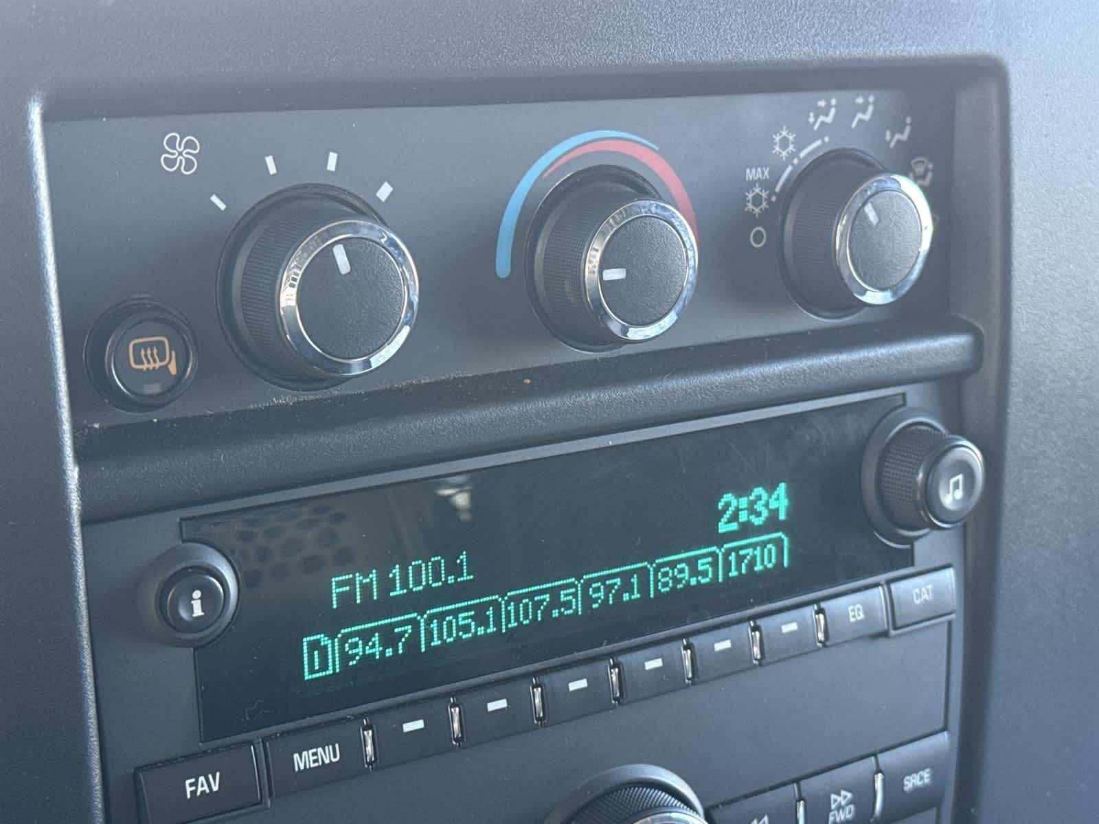 Thumbnail: 2024 GMC Savana - 15