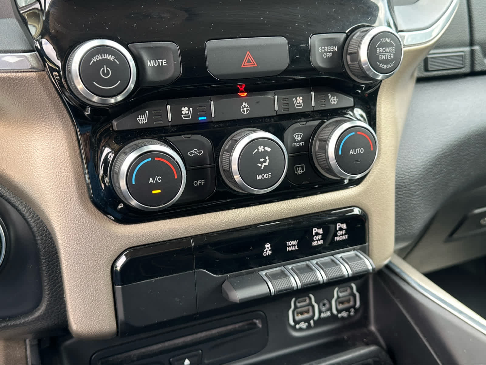 Thumbnail: 2019 RAM 1500 - 16