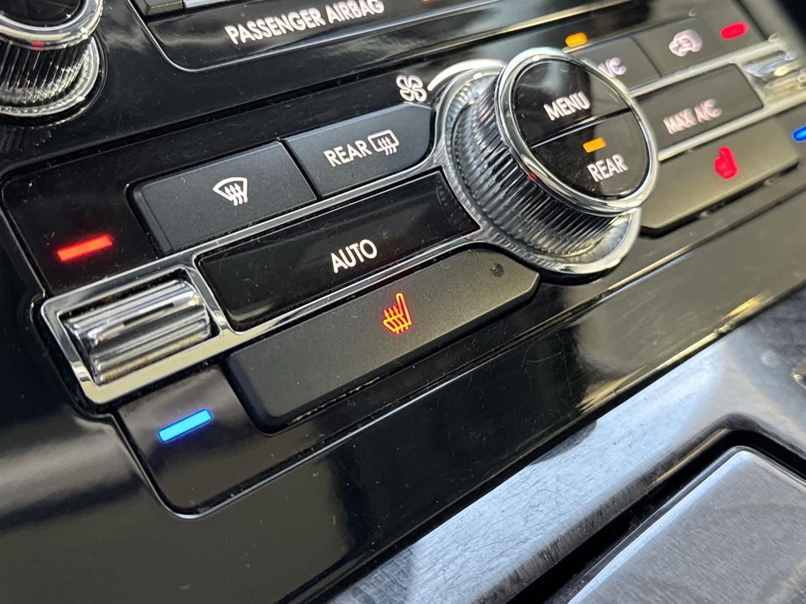 Thumbnail: 2019 Lincoln Navigator - 20