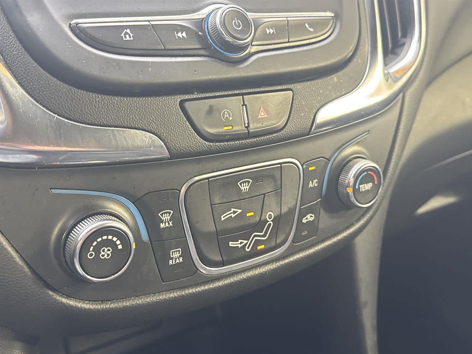 Thumbnail: 2022 Chevrolet Equinox - 19