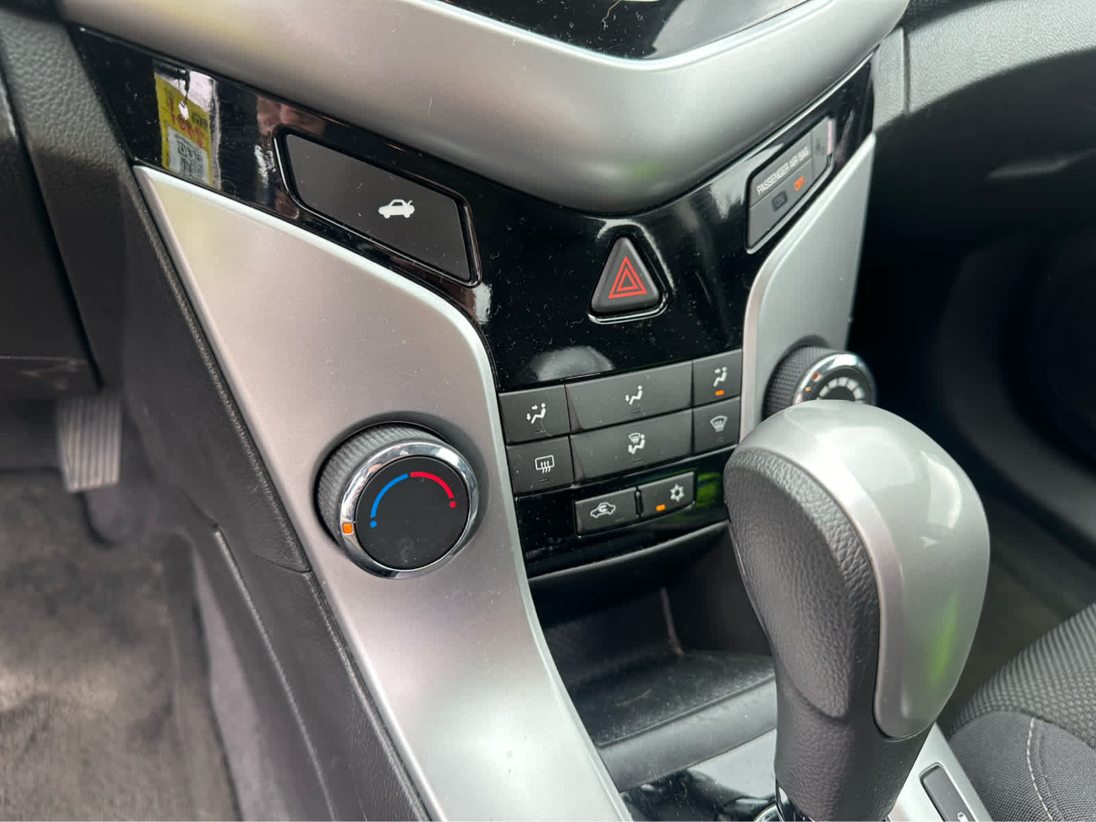 Thumbnail: 2015 Chevrolet Cruze - 16