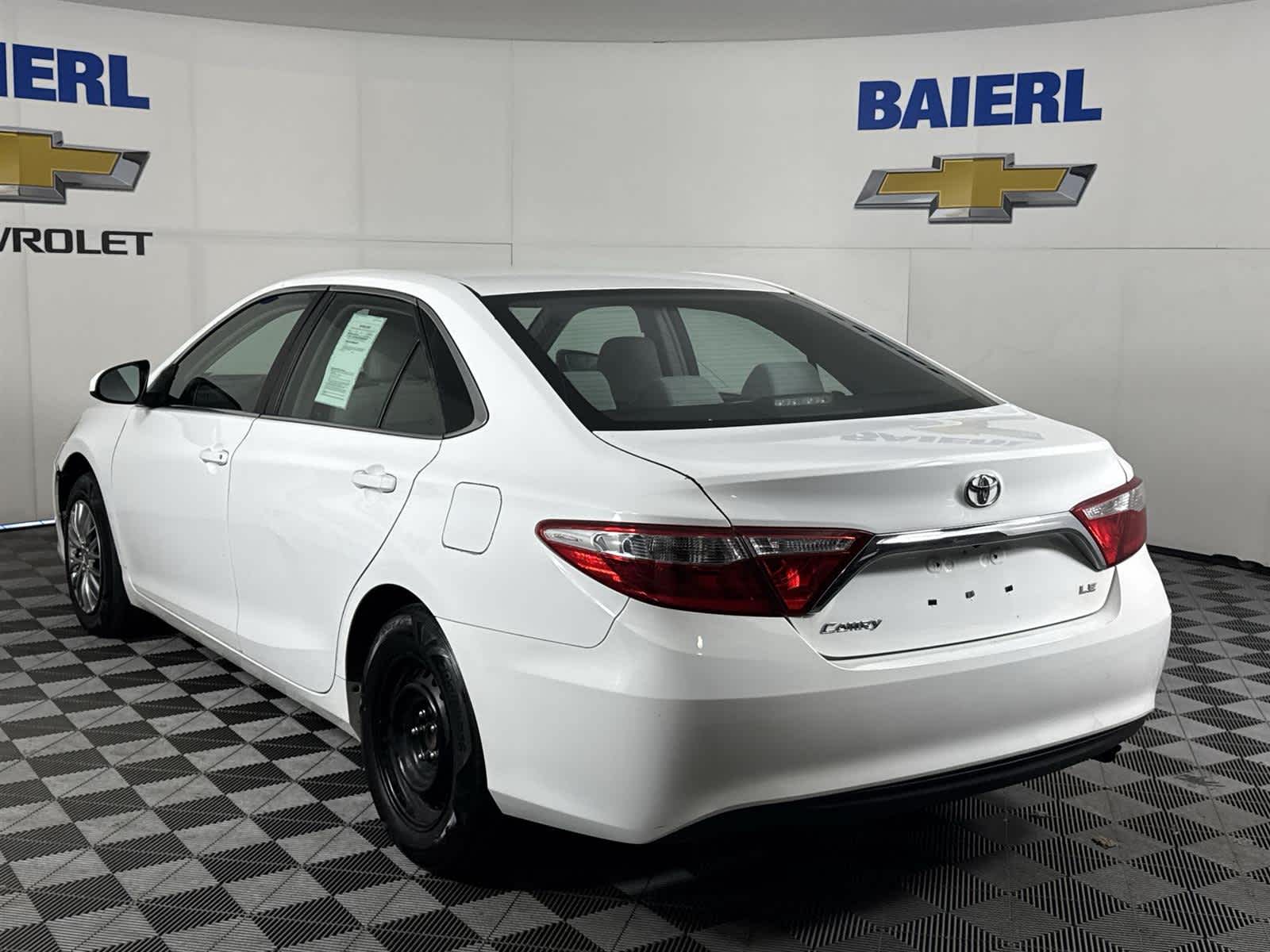 Thumbnail: 2016 Toyota Camry - 3