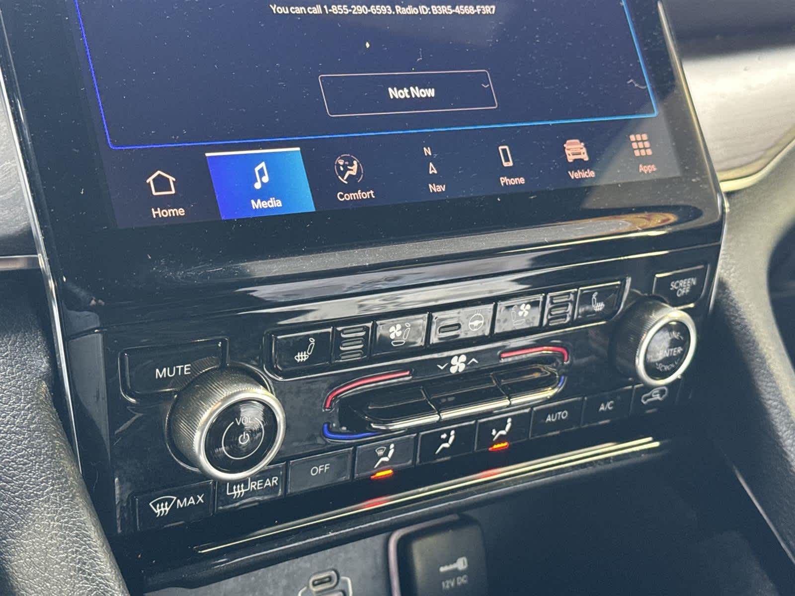 Thumbnail: 2022 Jeep Grand Cherokee - 20