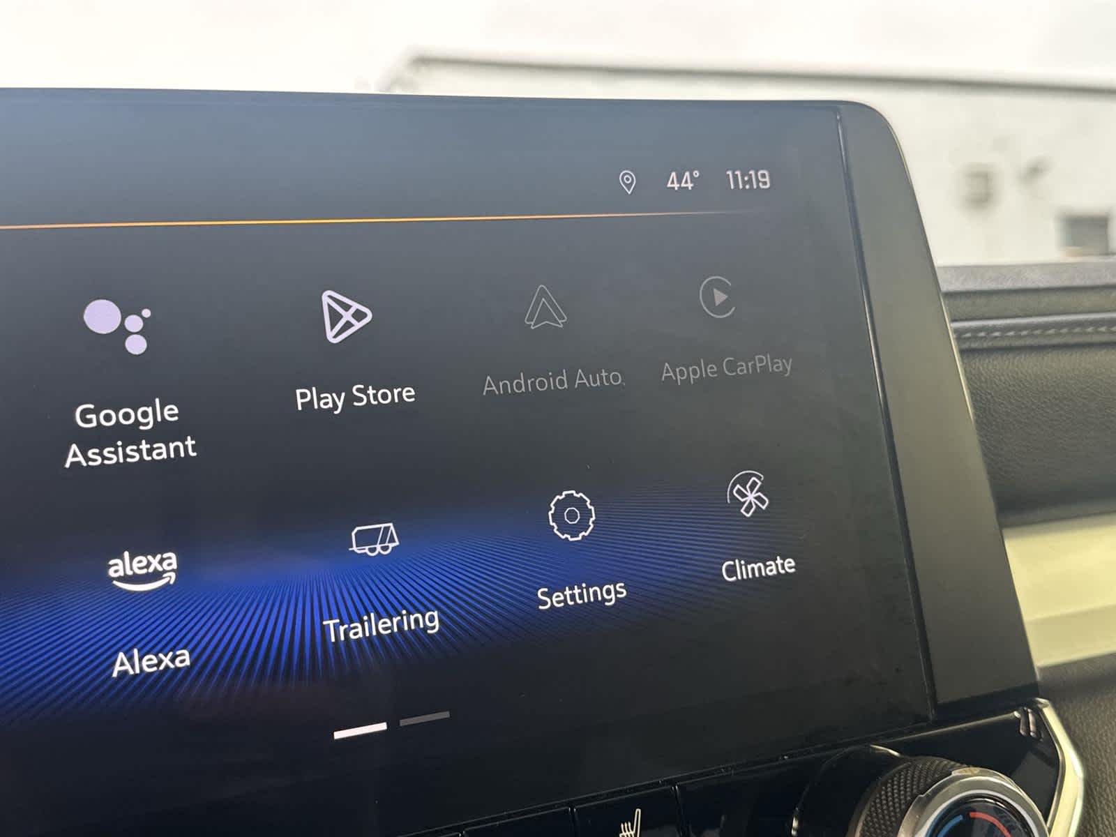 Thumbnail: 2024 Chevrolet Colorado - 18