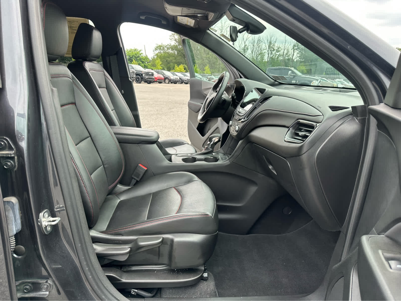 Thumbnail: 2022 Chevrolet Equinox - 21