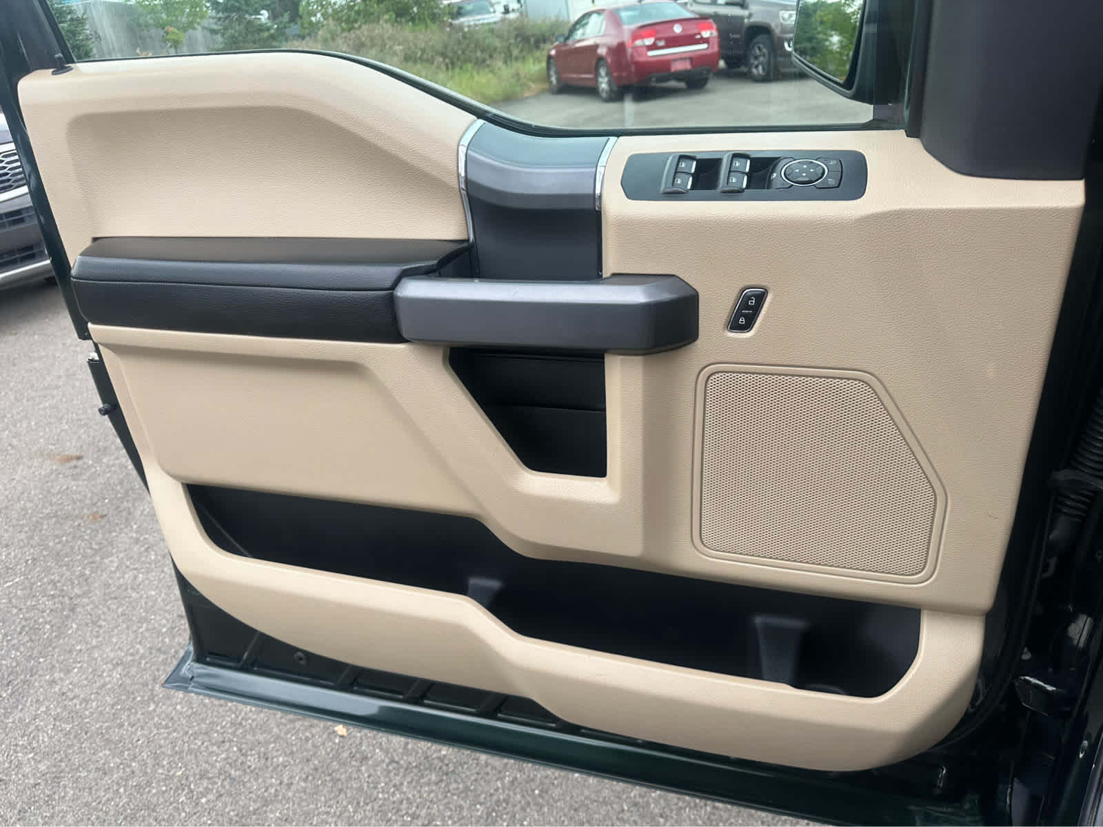 Thumbnail: 2015 Ford F-150 - 20