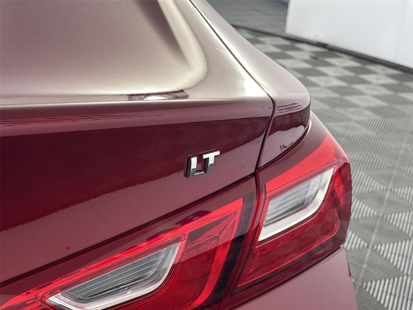 Thumbnail: 2023 Chevrolet Malibu - 11