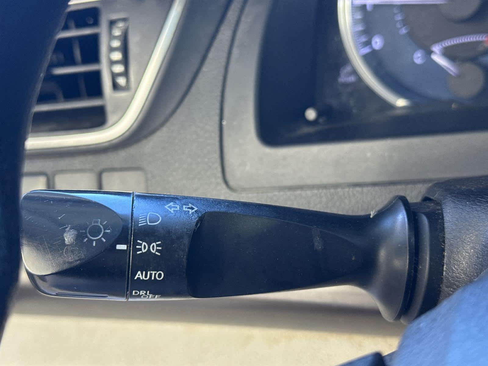 Thumbnail: 2016 Toyota Camry - 25