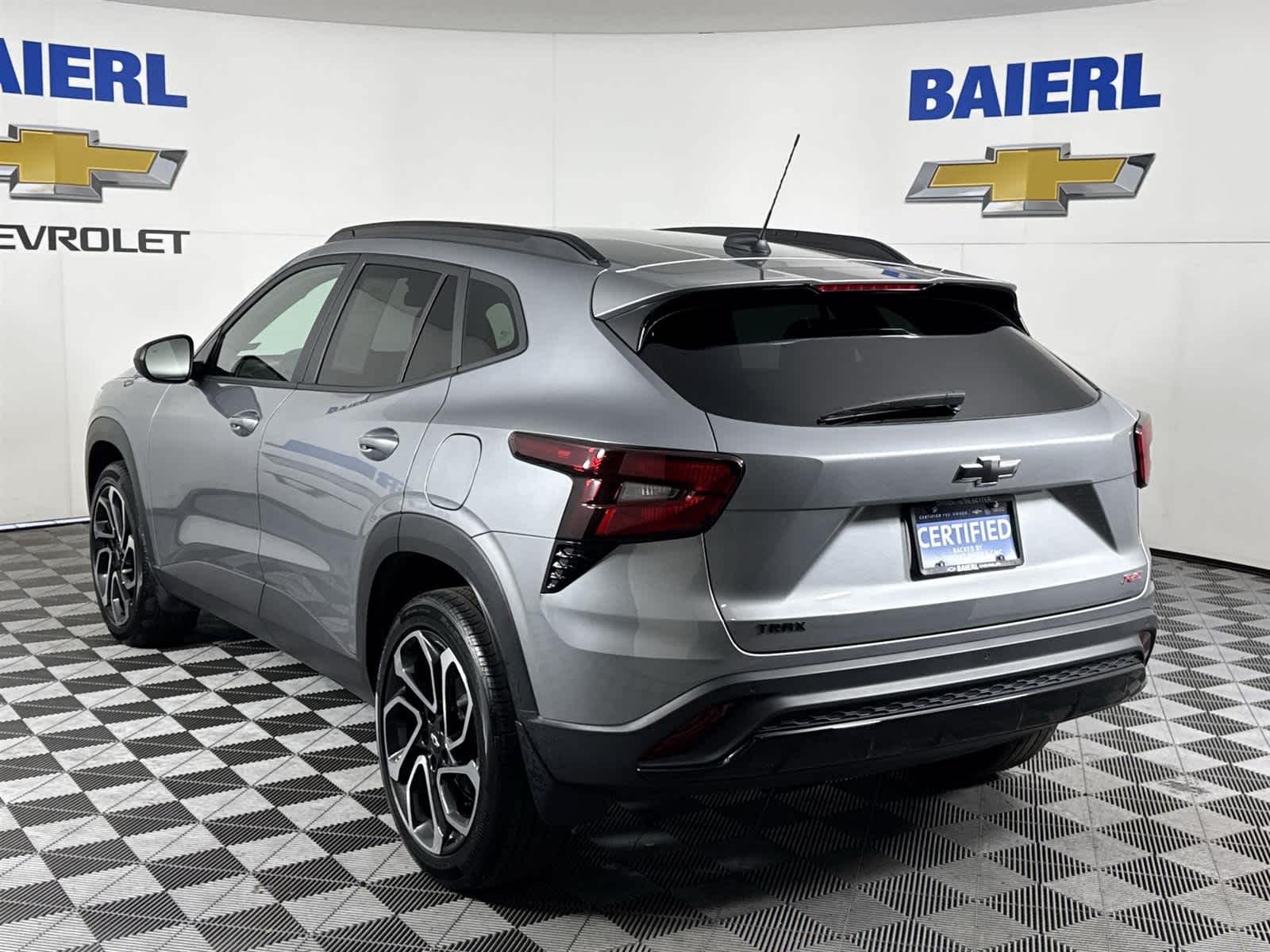 Thumbnail: 2025 Chevrolet Trax - 3