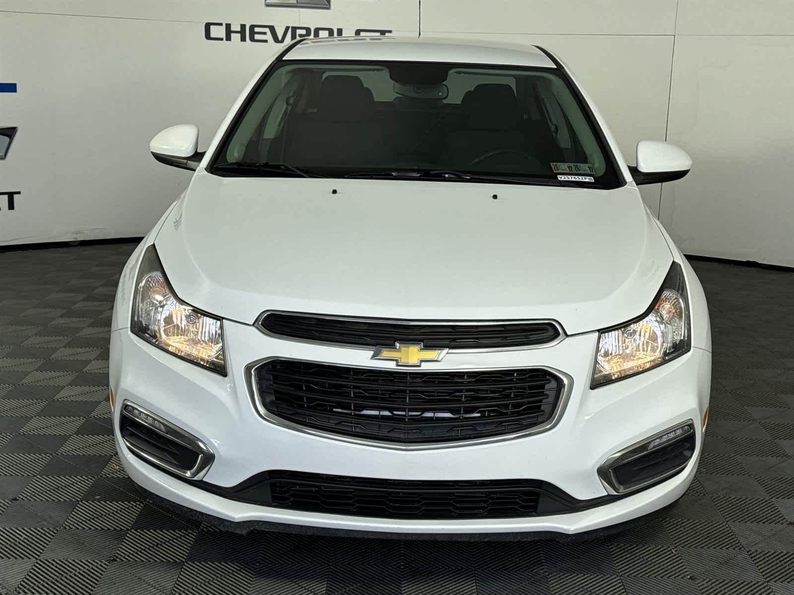 Thumbnail: 2015 Chevrolet Cruze - 8
