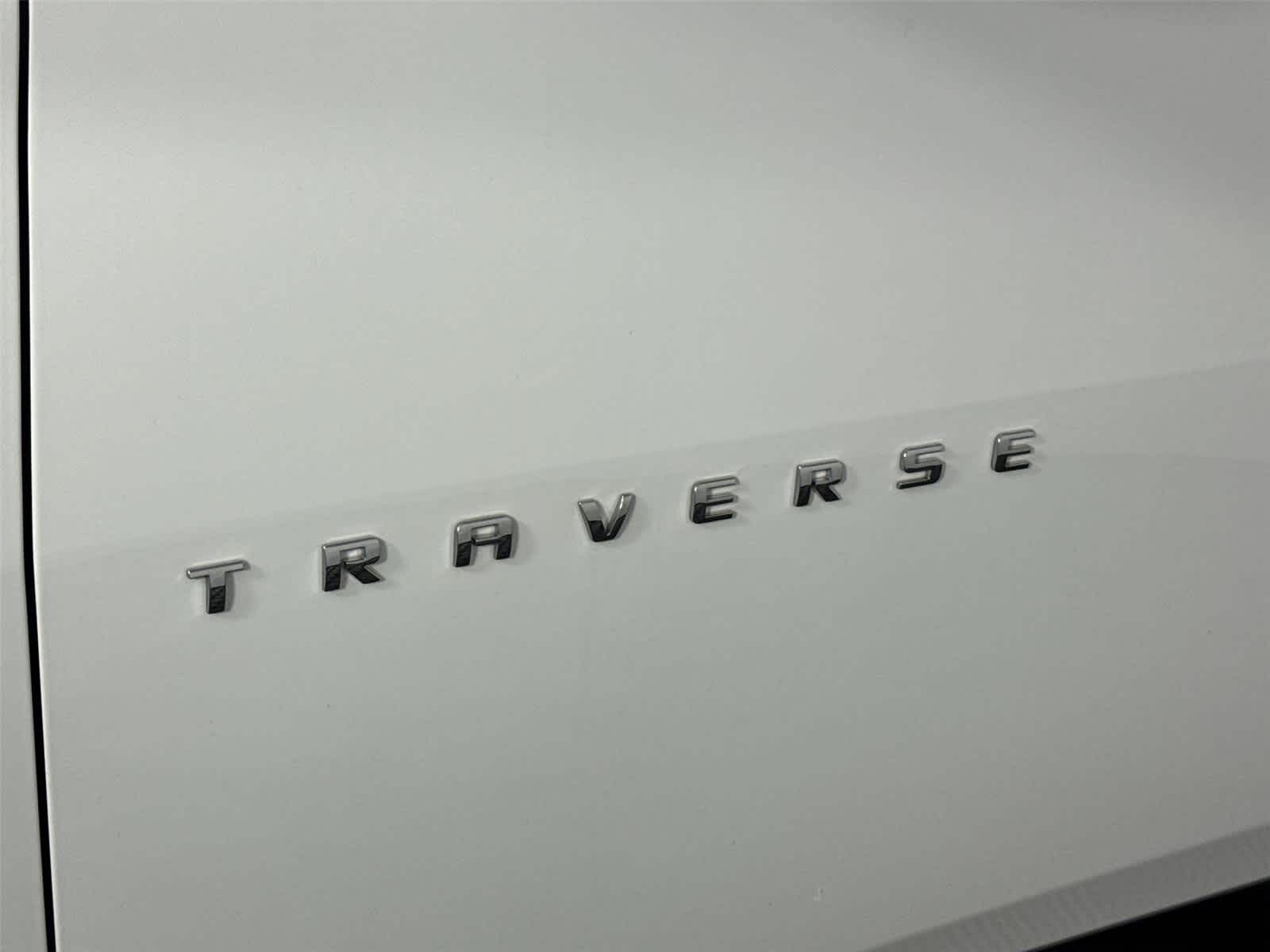Thumbnail: 2023 Chevrolet Traverse - 10