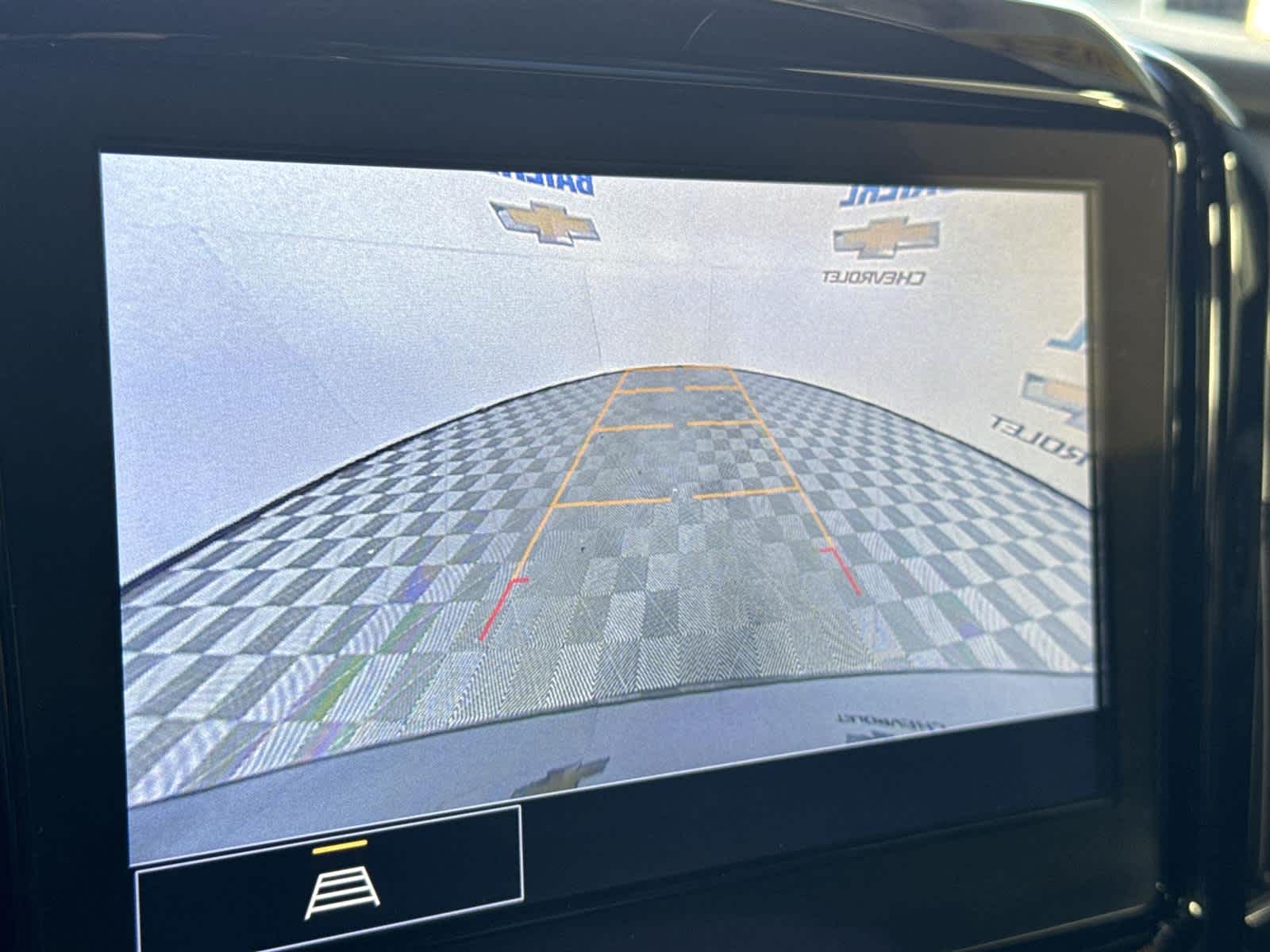 Thumbnail: 2023 Chevrolet Traverse - 20