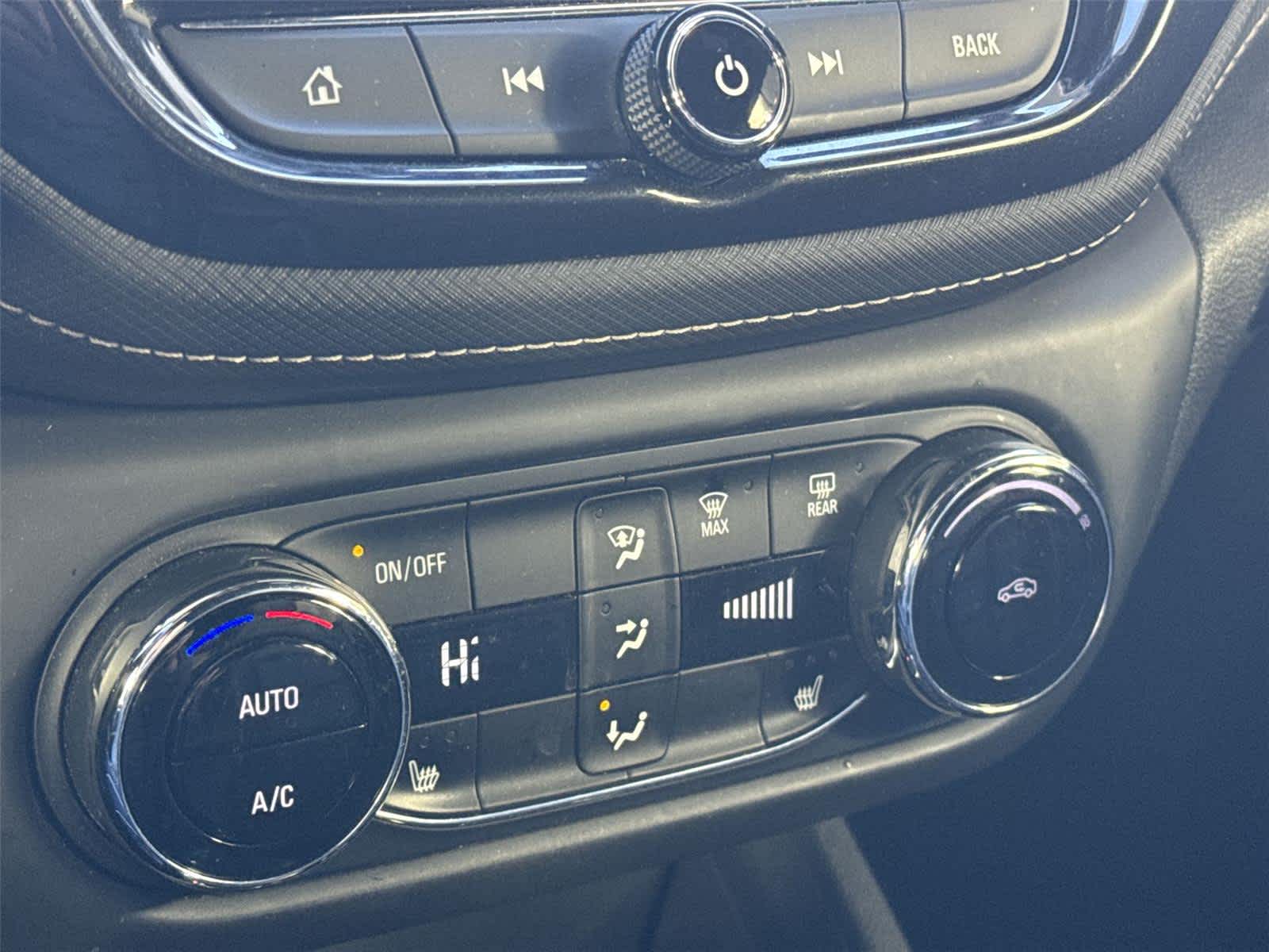 Thumbnail: 2022 Chevrolet TrailBlazer - 20