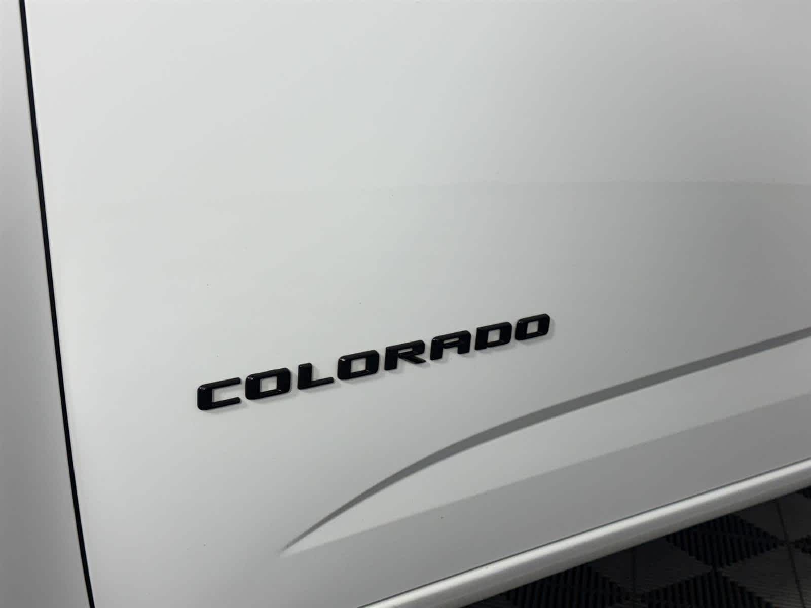 Thumbnail: 2022 Chevrolet Colorado - 10