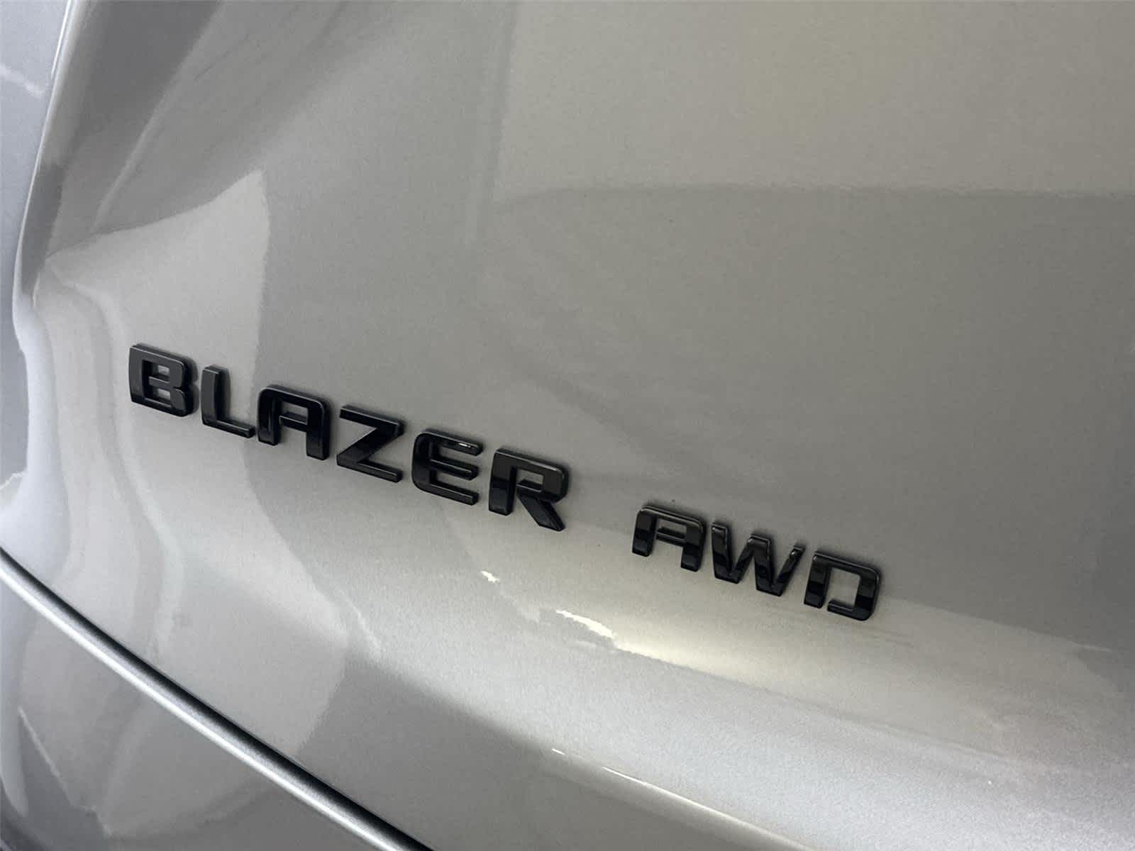 Thumbnail: 2023 Chevrolet Blazer - 10