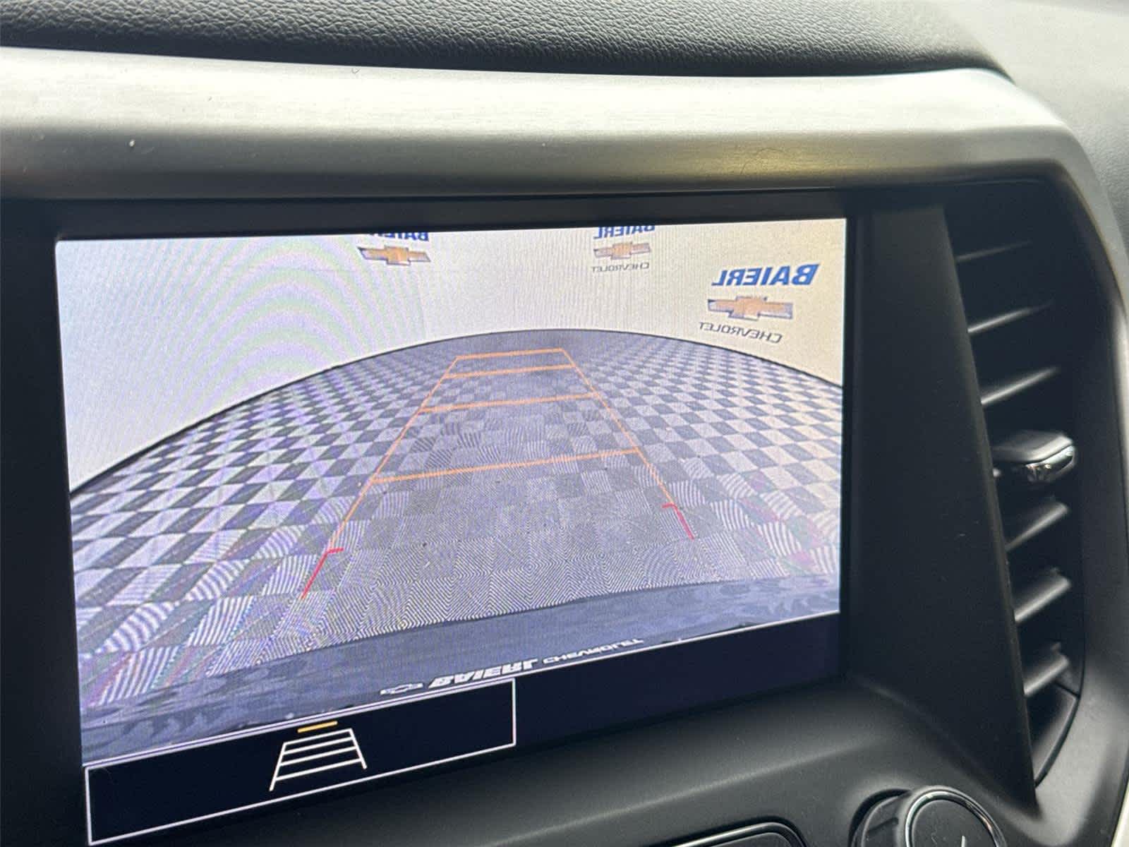 Thumbnail: 2020 GMC Acadia - 18
