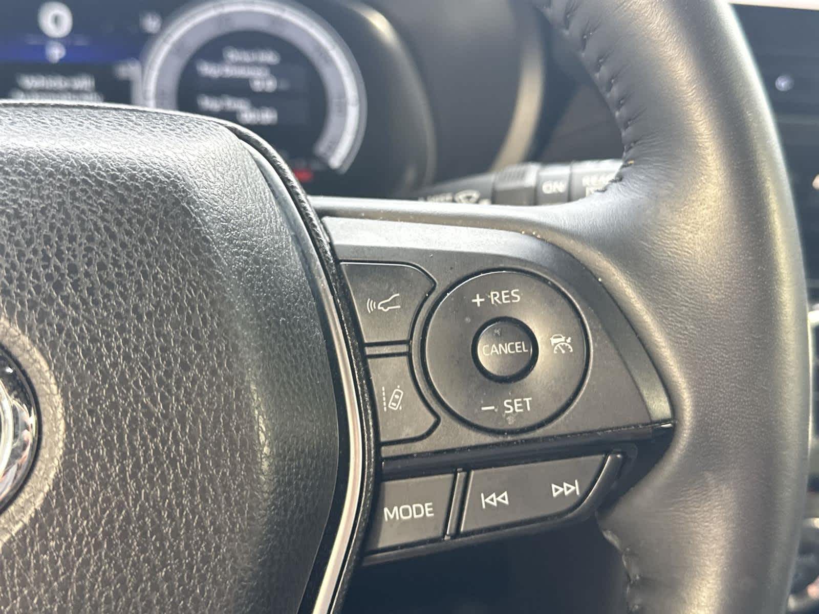 Thumbnail: 2024 Toyota Venza - 25