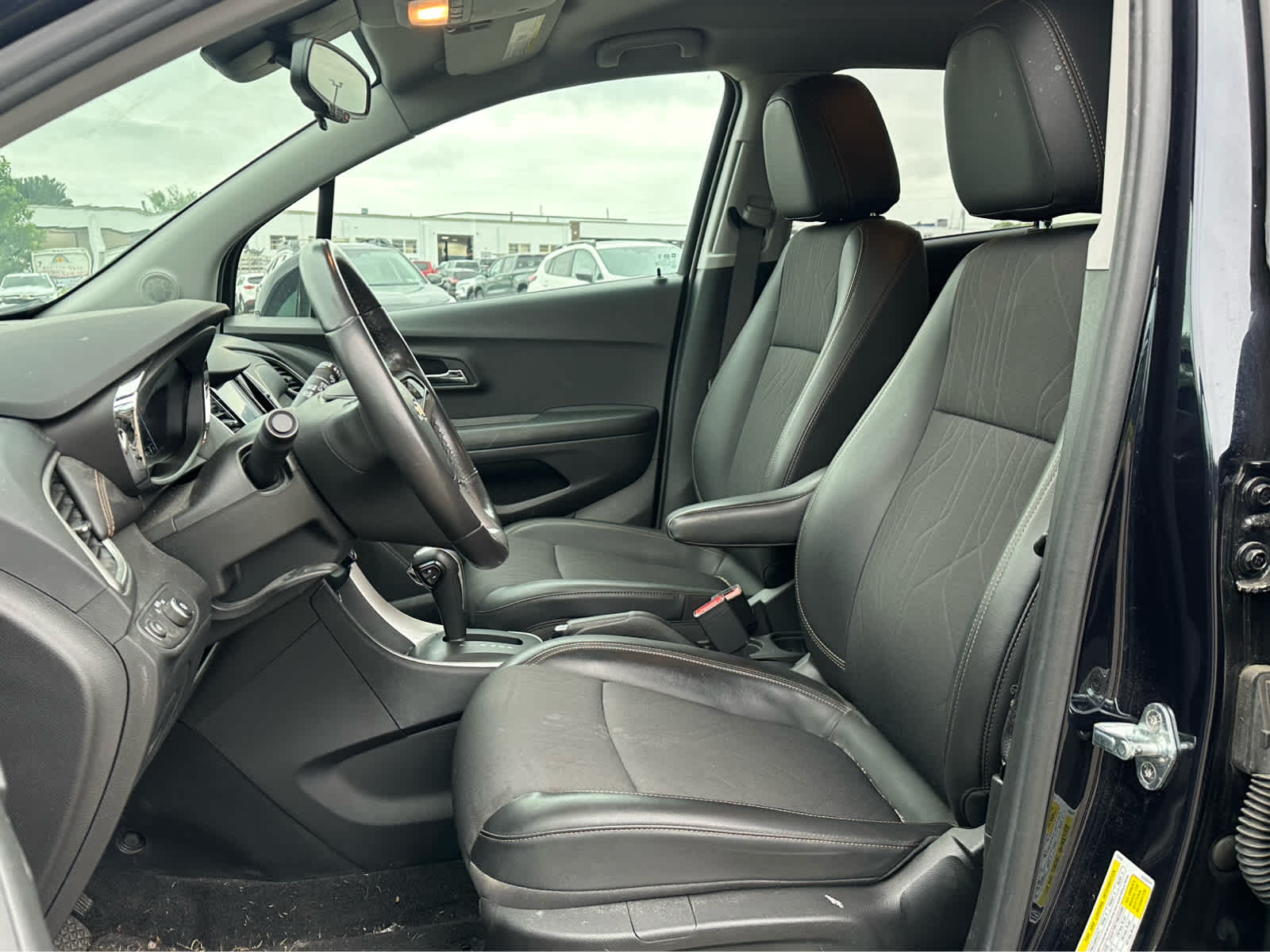 2022 Chevrolet Trax LT 9