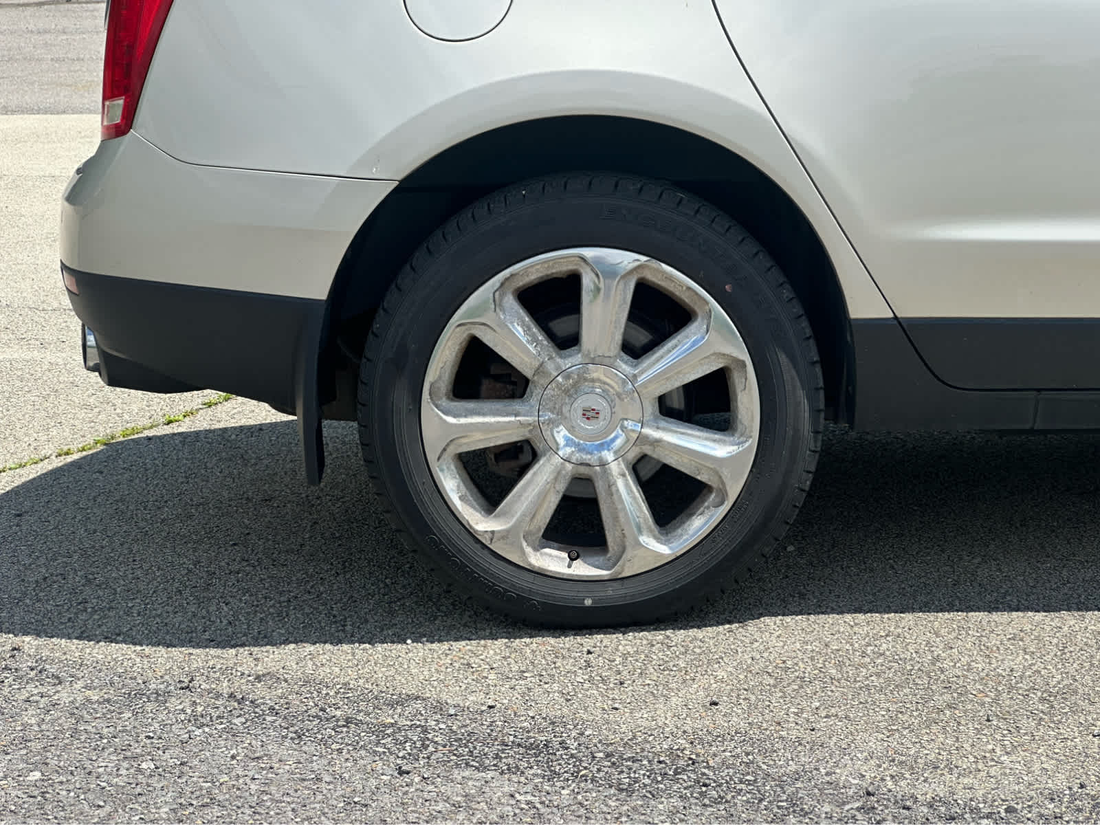 Thumbnail: 2015 Cadillac SRX - 25