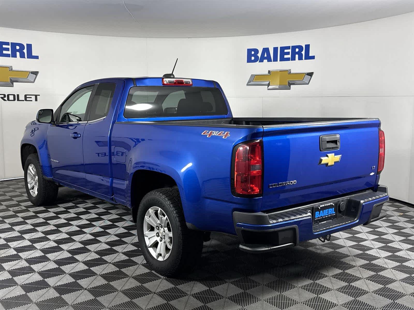 Thumbnail: 2018 Chevrolet Colorado - 3