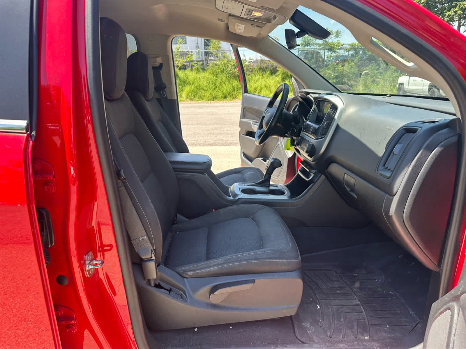 Thumbnail: 2020 Chevrolet Colorado - 18