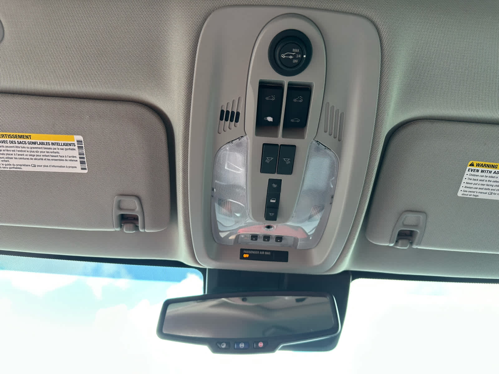Thumbnail: 2015 Chevrolet Equinox - 18