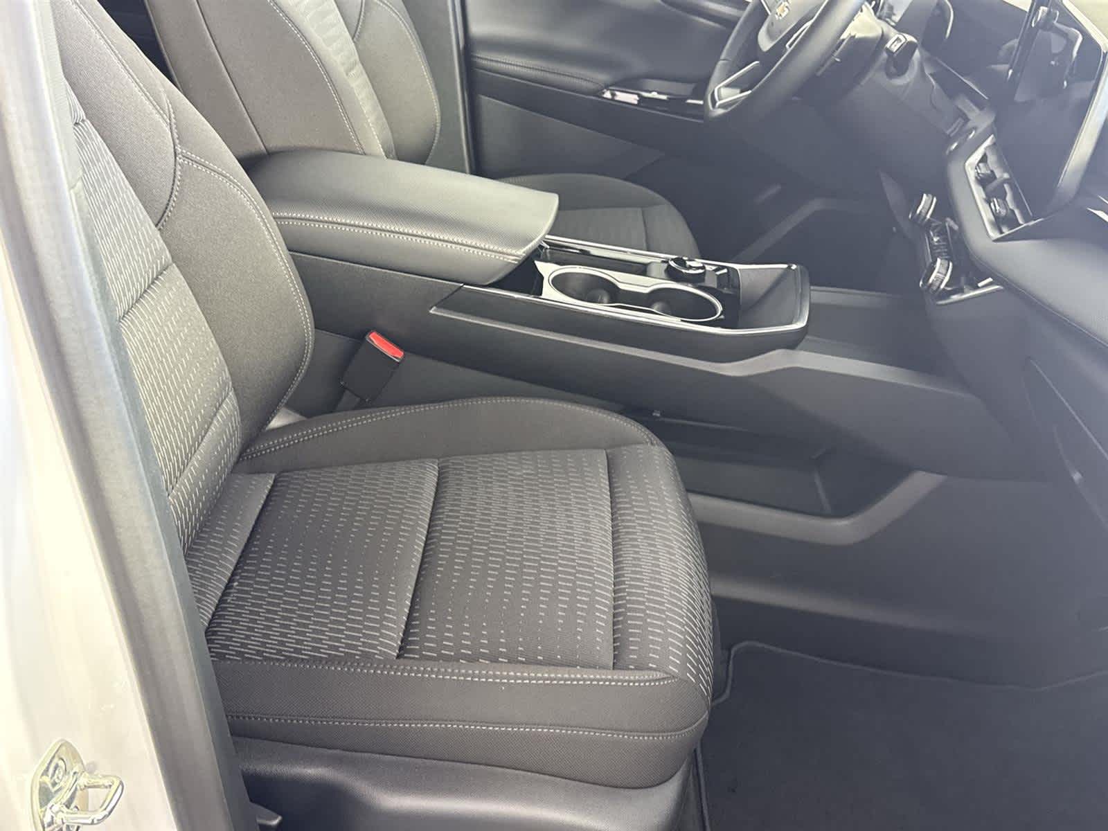 Thumbnail: 2026 Chevrolet Equinox - 15