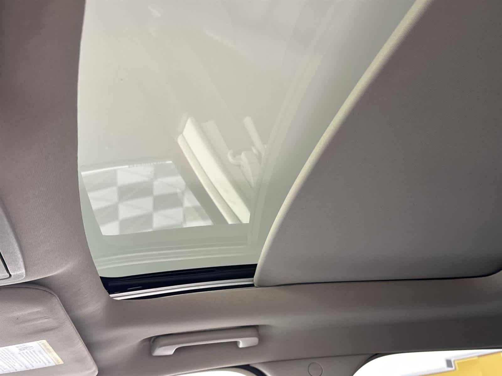 Thumbnail: 2014 Lincoln MKX - 13