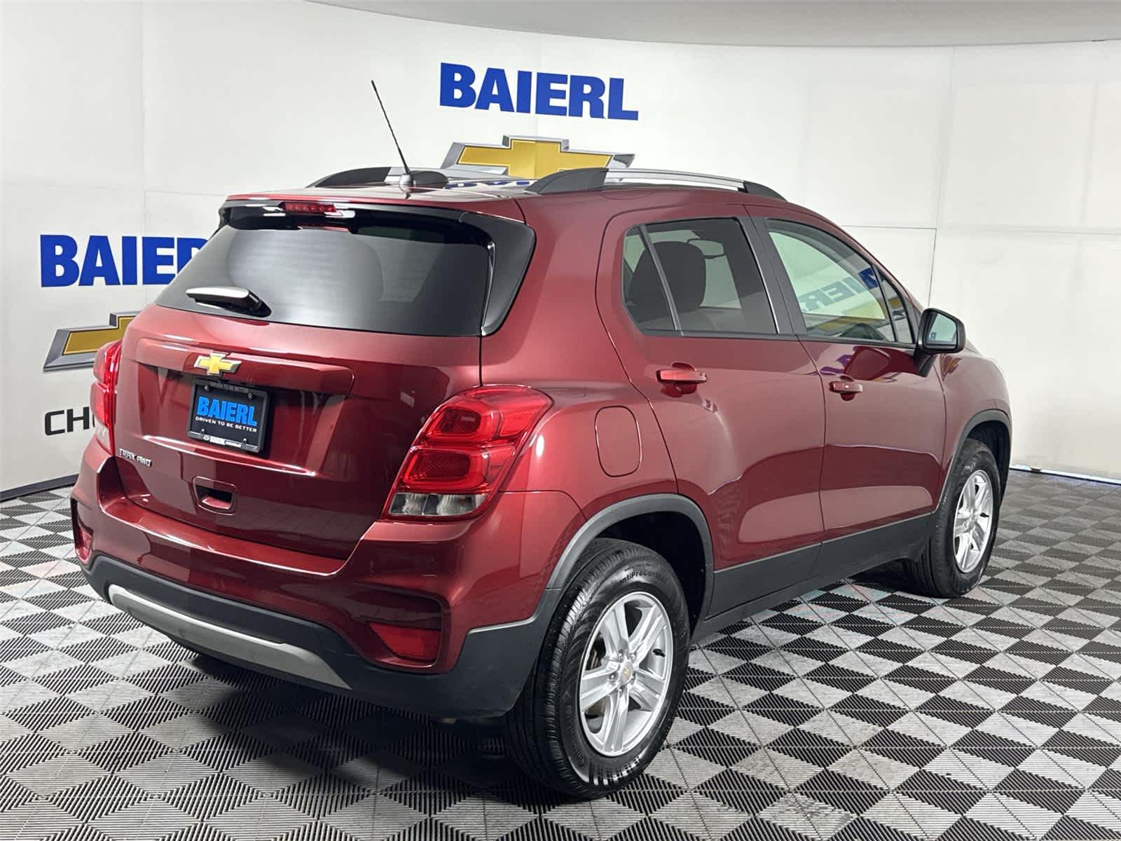 Thumbnail: 2022 Chevrolet Trax - 5