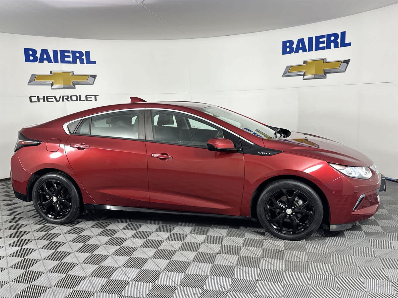 Thumbnail: 2018 Chevrolet Volt - 6