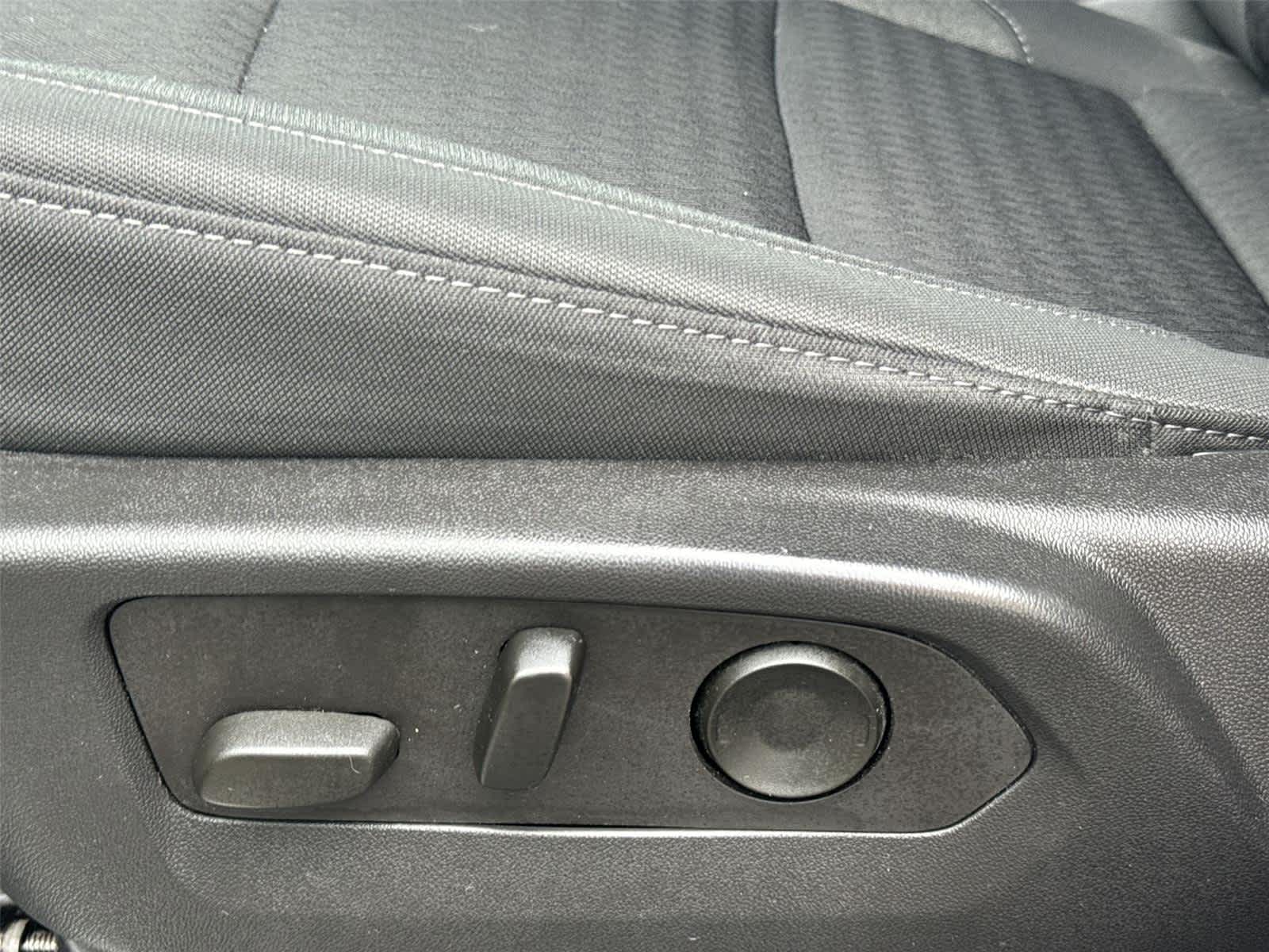 Thumbnail: 2022 Chevrolet Silverado 1500 - 13