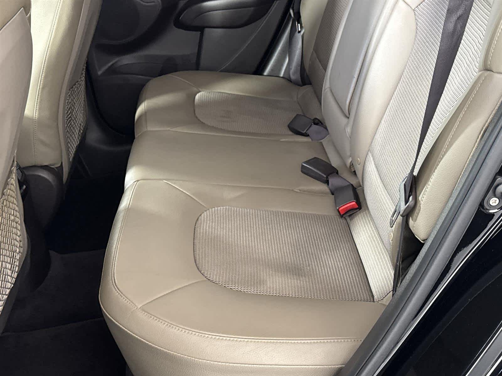 2015 Hyundai Tucson SE 13