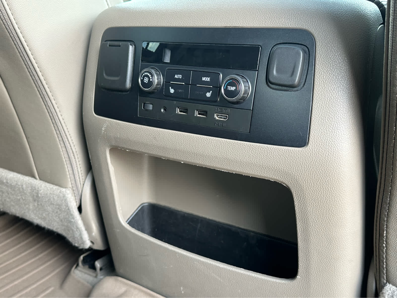 Thumbnail: 2019 Chevrolet Tahoe - 23